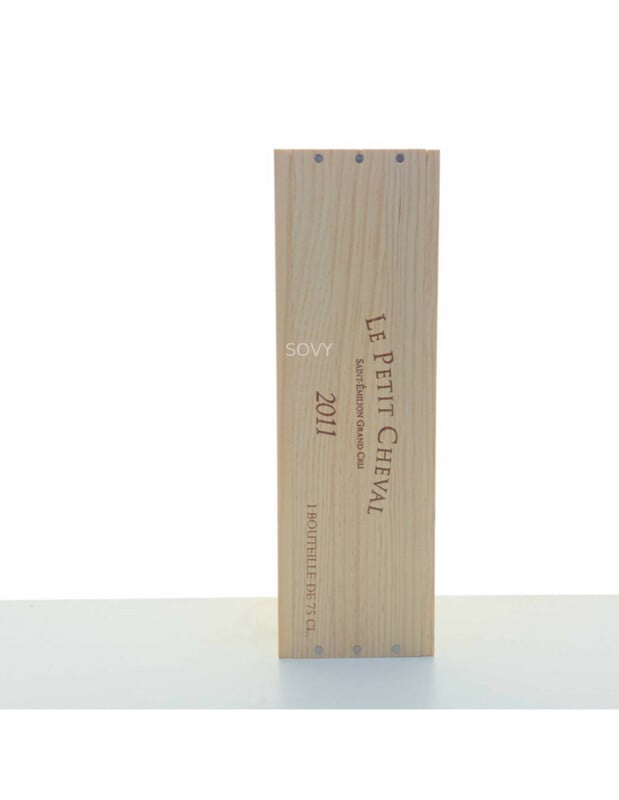 Chateau Cheval Blanc Le Petit Cheval, 2011