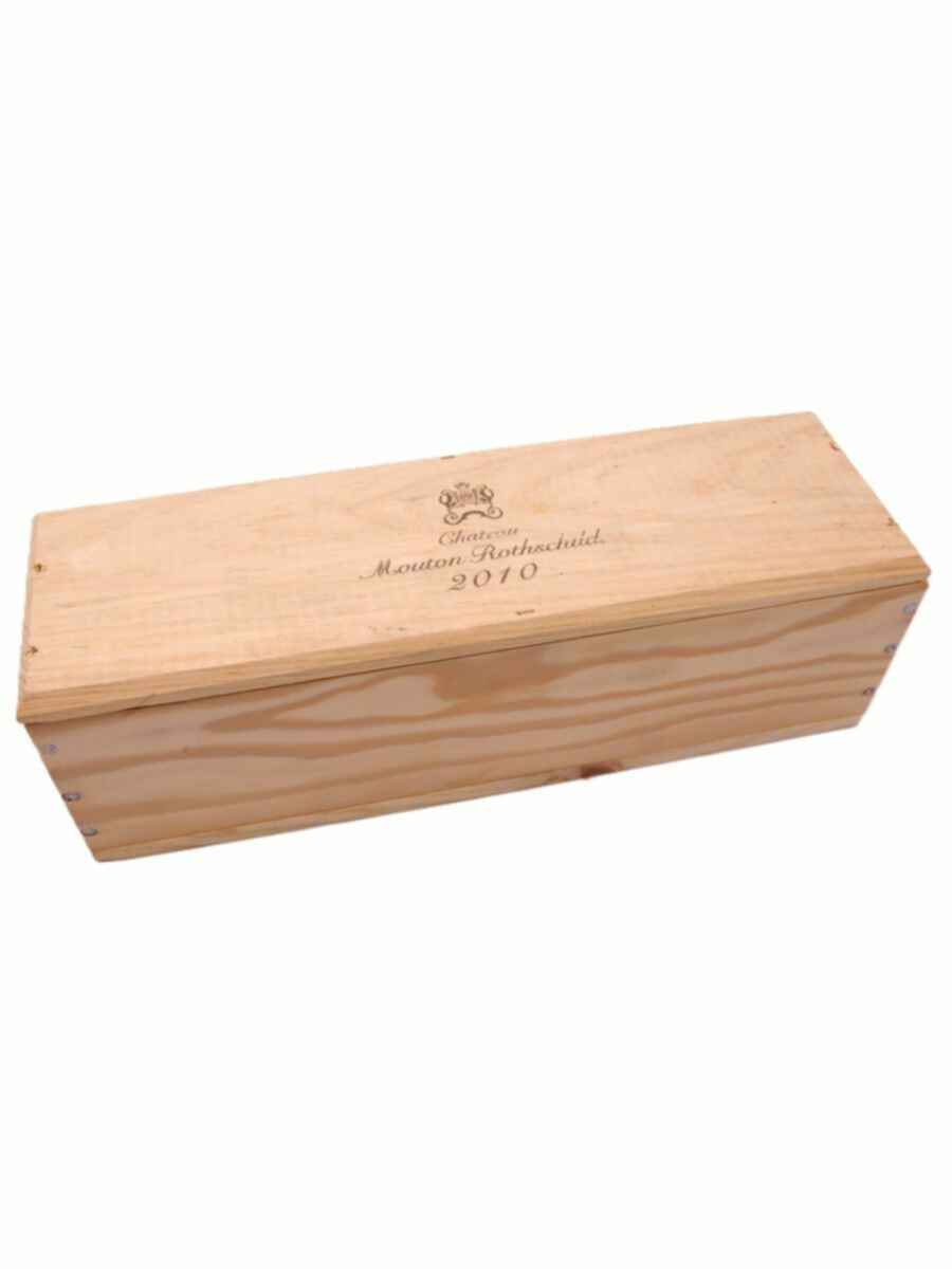 Chateau Mouton Rothschild 2010